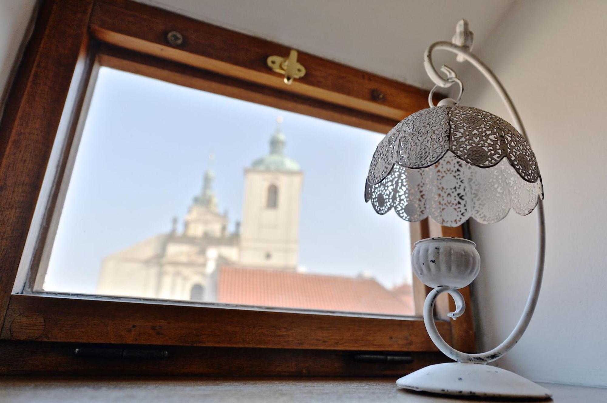 Old Town Boutique Apartments Прага Стая снимка