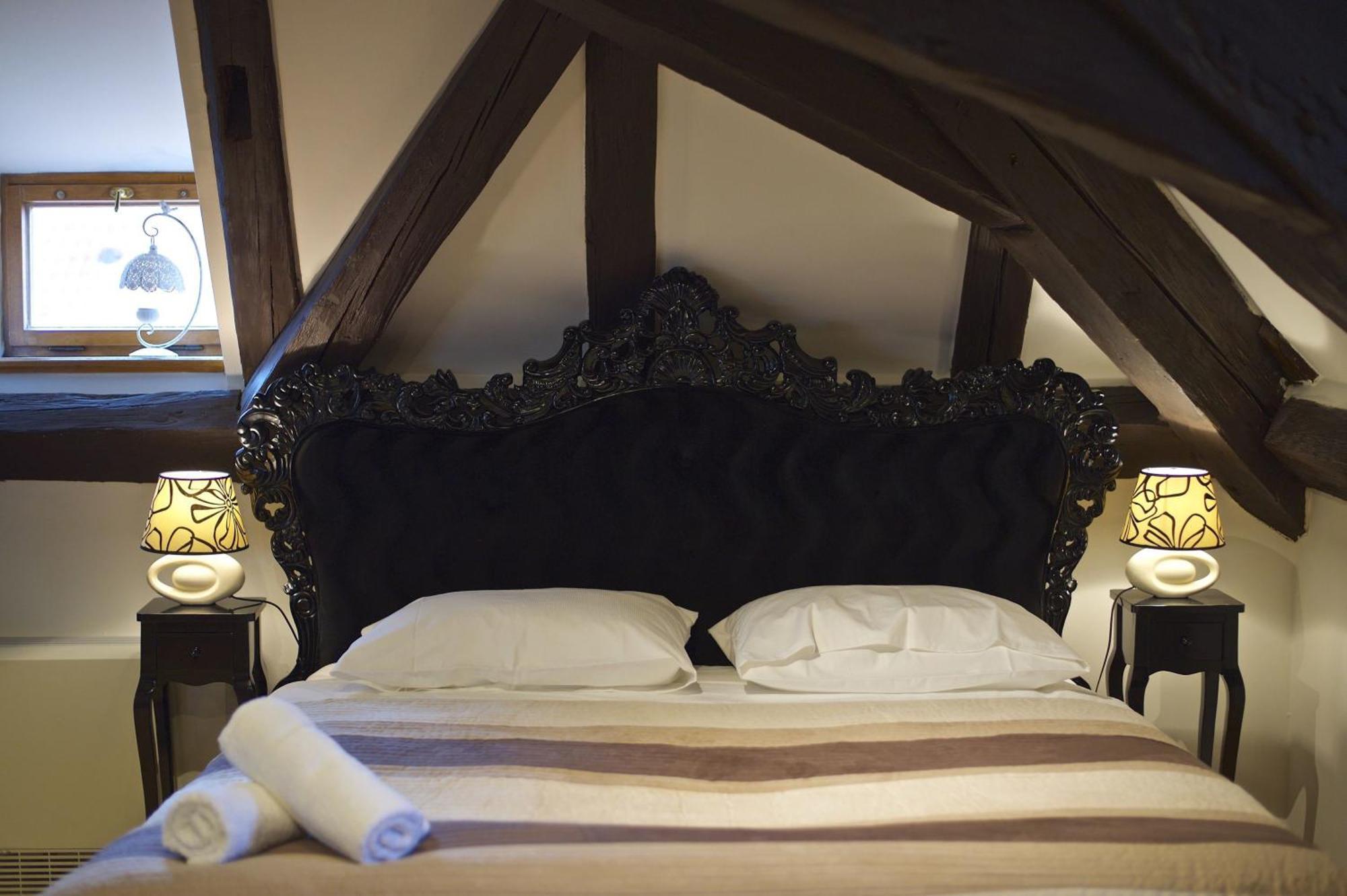 Old Town Boutique Apartments Прага Стая снимка